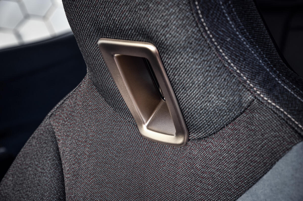 BMW iNext official images - seat details
