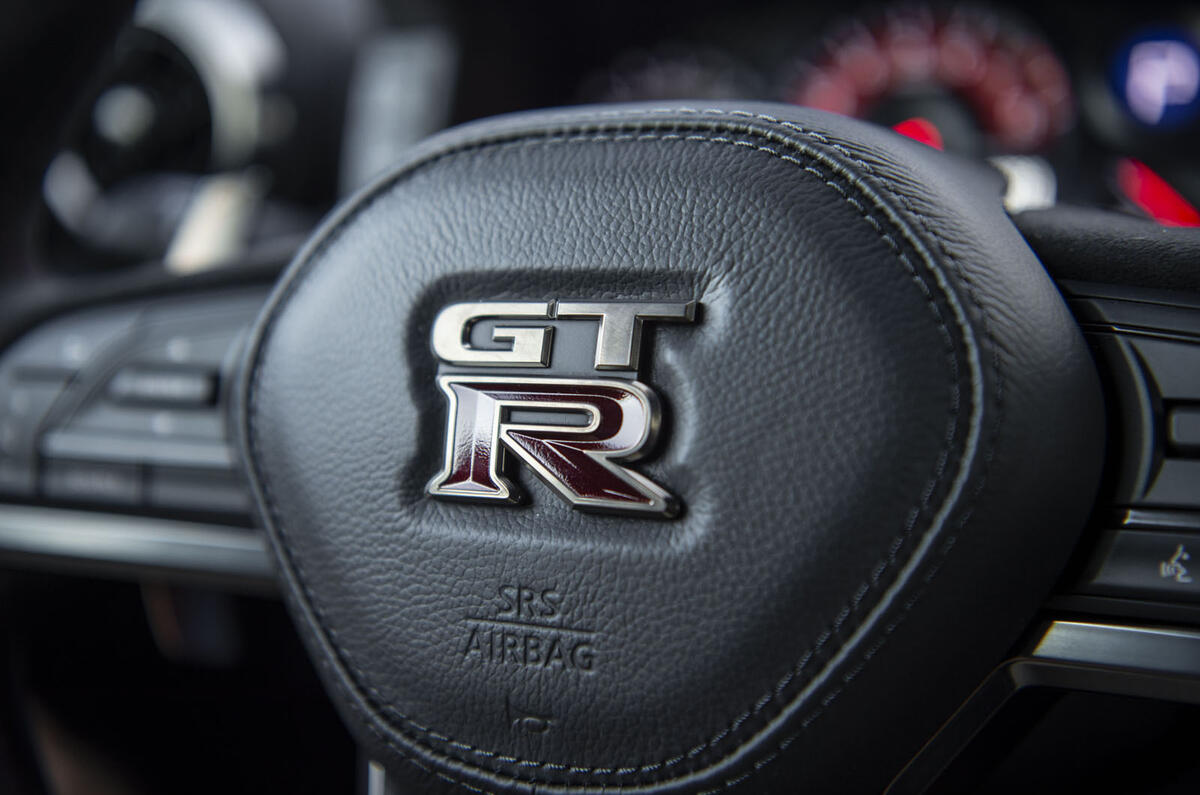 Nissan GT-R Nismo 2020 official reveal - steering wheel