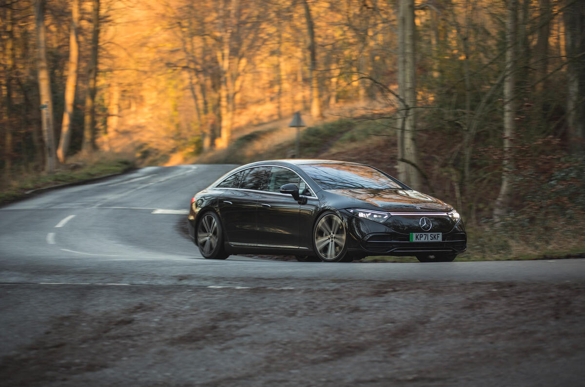 89 BMW iX vs Mercedes EQS 2022 EQS cornering front