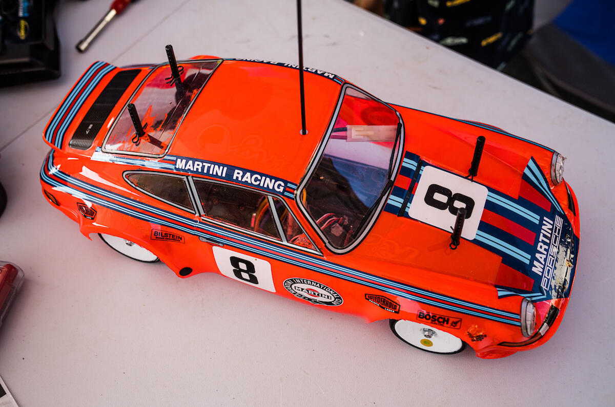 Pressure cooker Autocar goes Tamiya radio controlled car racing Autocar