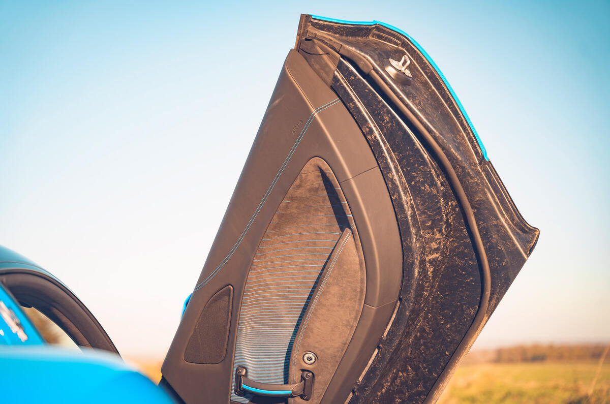 8a Maserati MC20 2022 UK first drive review doors