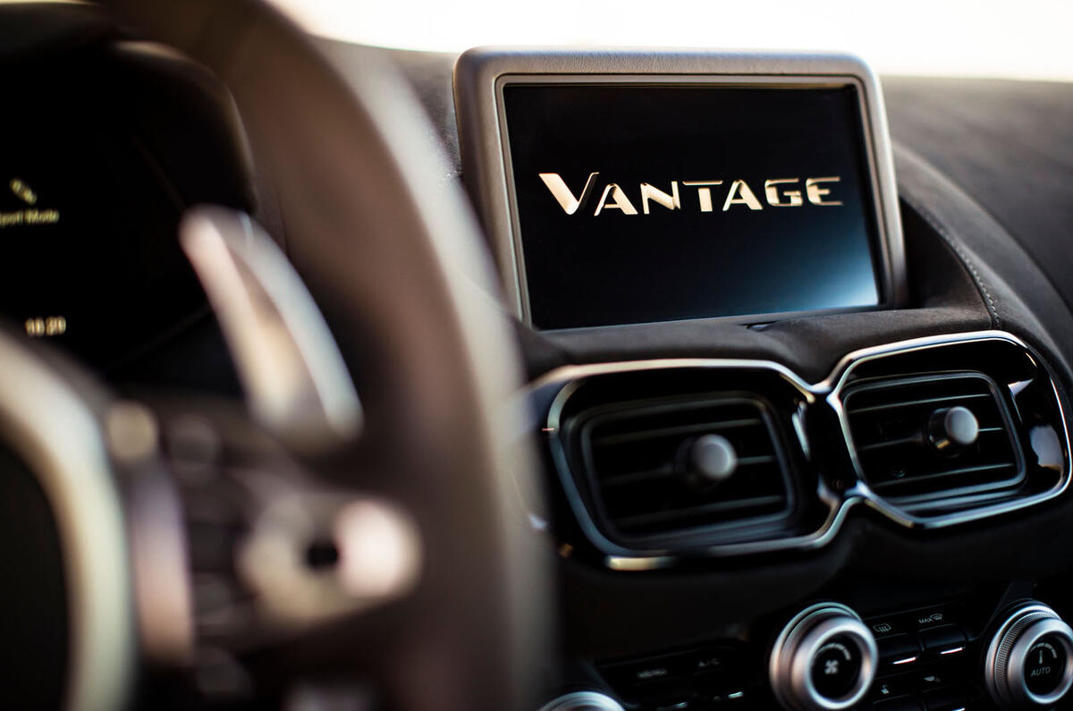 Aston Martin Vantage infotainment