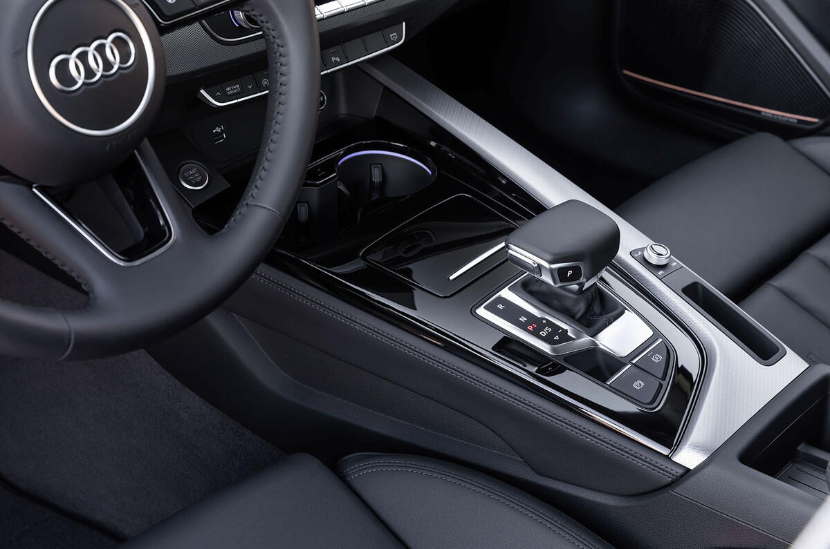 Audi A4 2019 first drive review - centre console