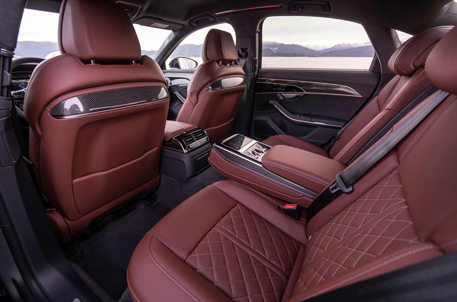 9 Audi A8 2021 : premier essai - sièges arrière