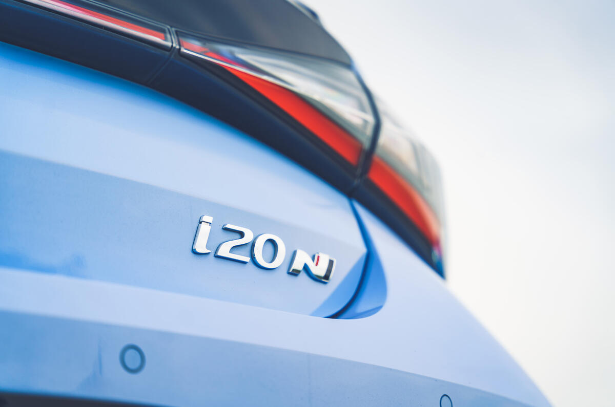 9 Hyundai i20N 2021 RHD UE FD badge arrière