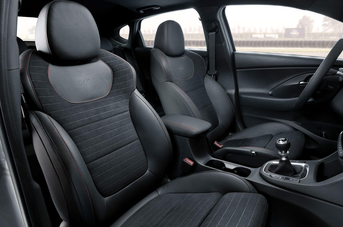 Hyundai i30 Fastback N 2019 first drive review - front seats