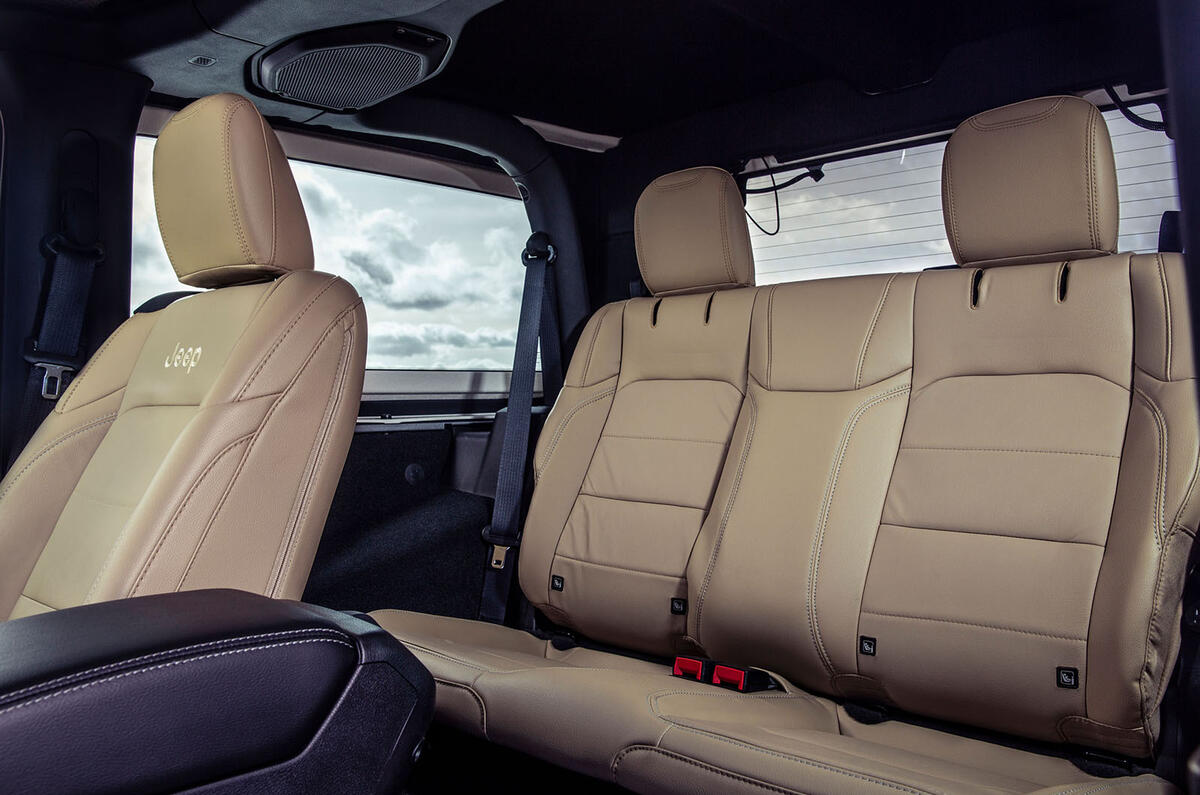Jeep Wrangler Overland 2019 Uk Review Autocar