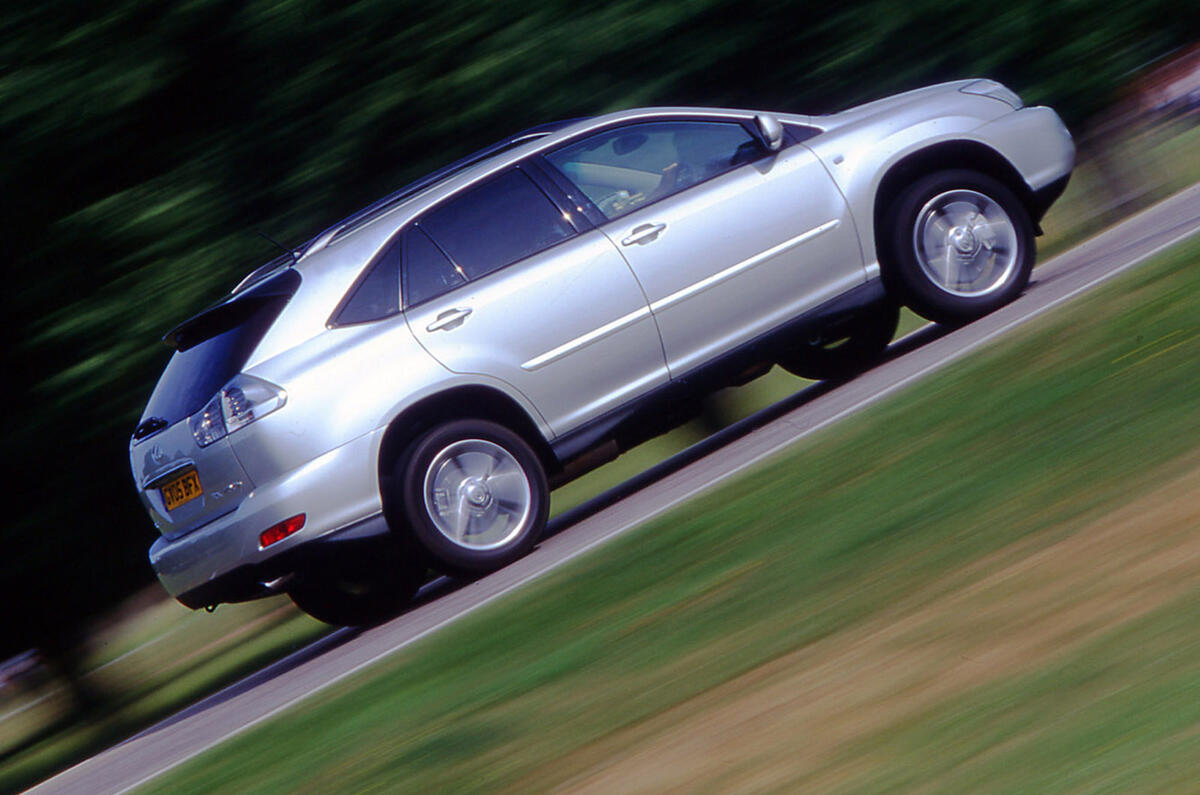 Lexus RX 2005 - hero side