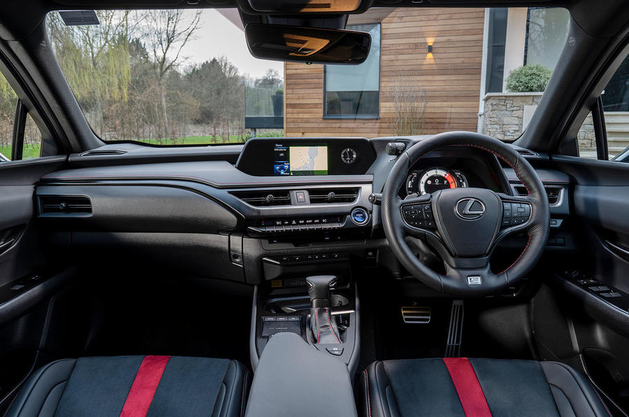 Lexus Ux 250h 2019 Uk Review Autocar