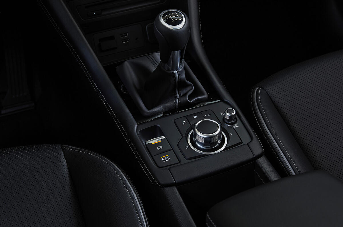 Mazda CX-3 2018 first drive review centre console