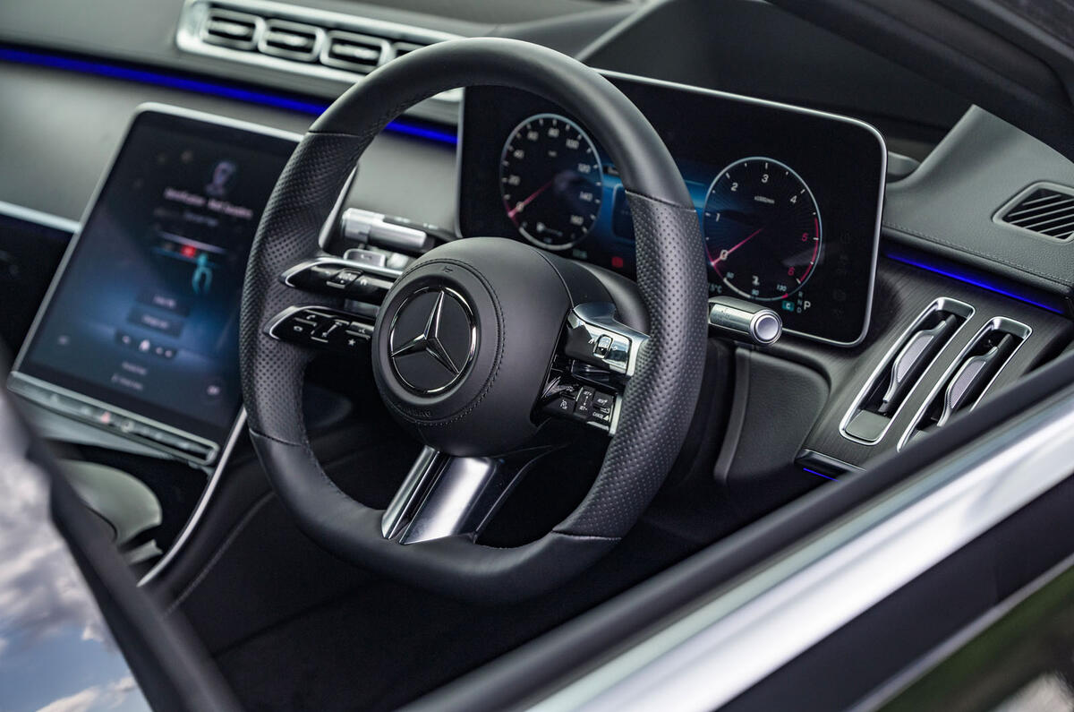 9 Mercedes S Class S400d 2021 UK FD dashboard