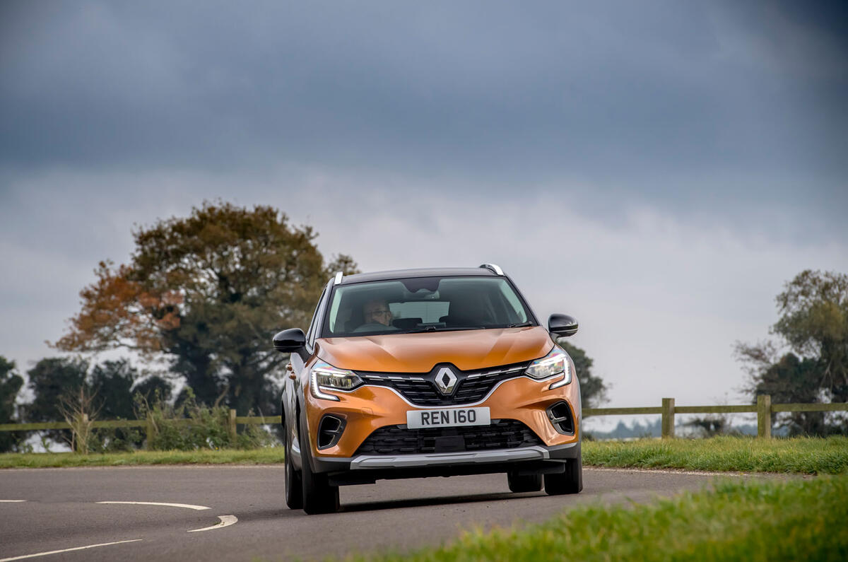 Renault Captur E-Tech PHEV RHD 2020 : premier bilan de conduite au Royaume-Uni - sur la route