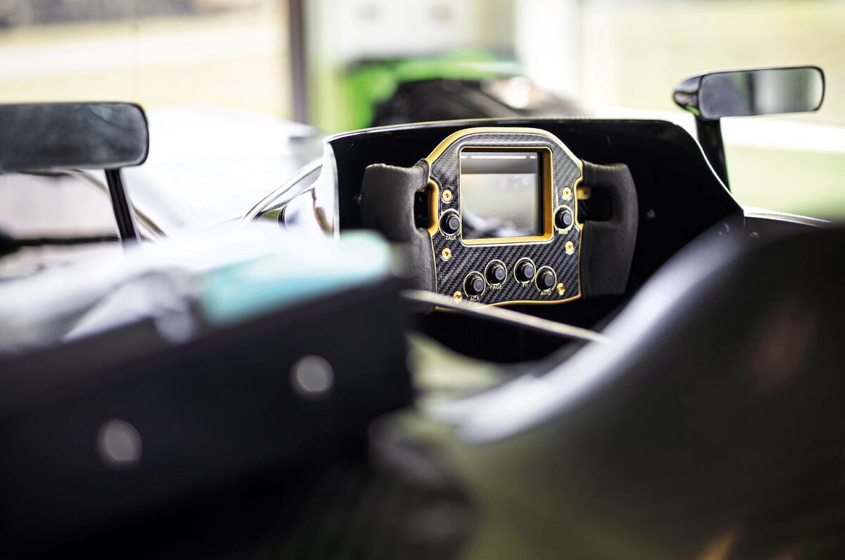 Rodin FZED 2020 - steering wheel