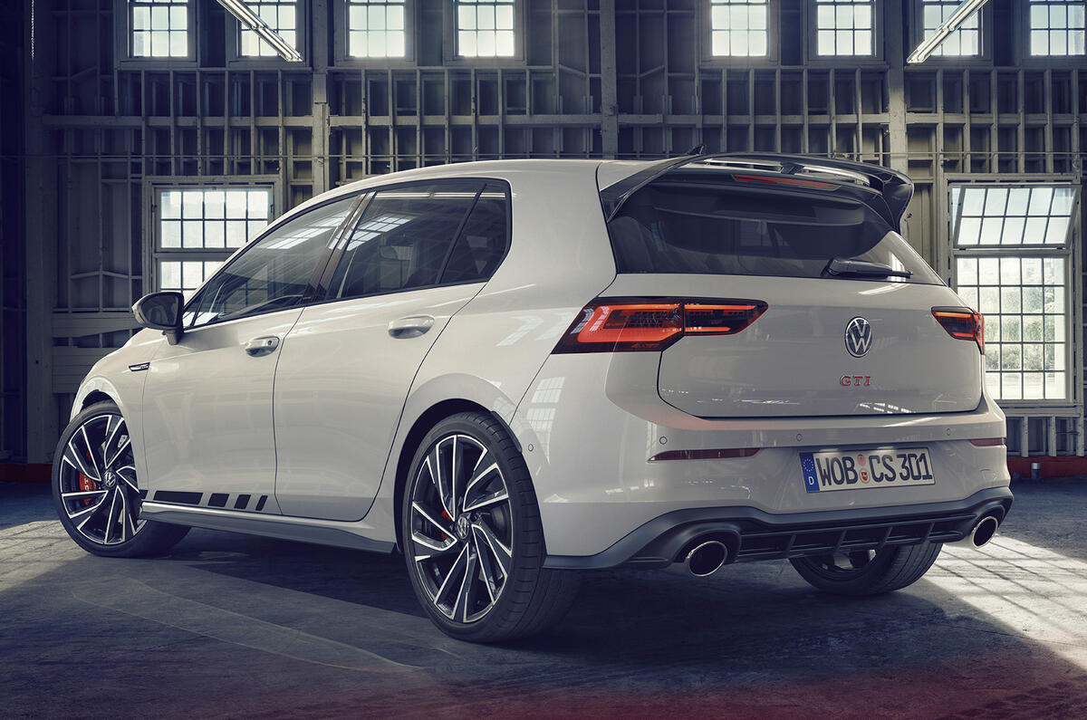 Vw Golf Gti Clubsport 296bhp Range Topper On Sale From 37 215 Autocar Vw Golf Gti Clubsport 296bhp Range Topper On Sale From 37 215 Autocar