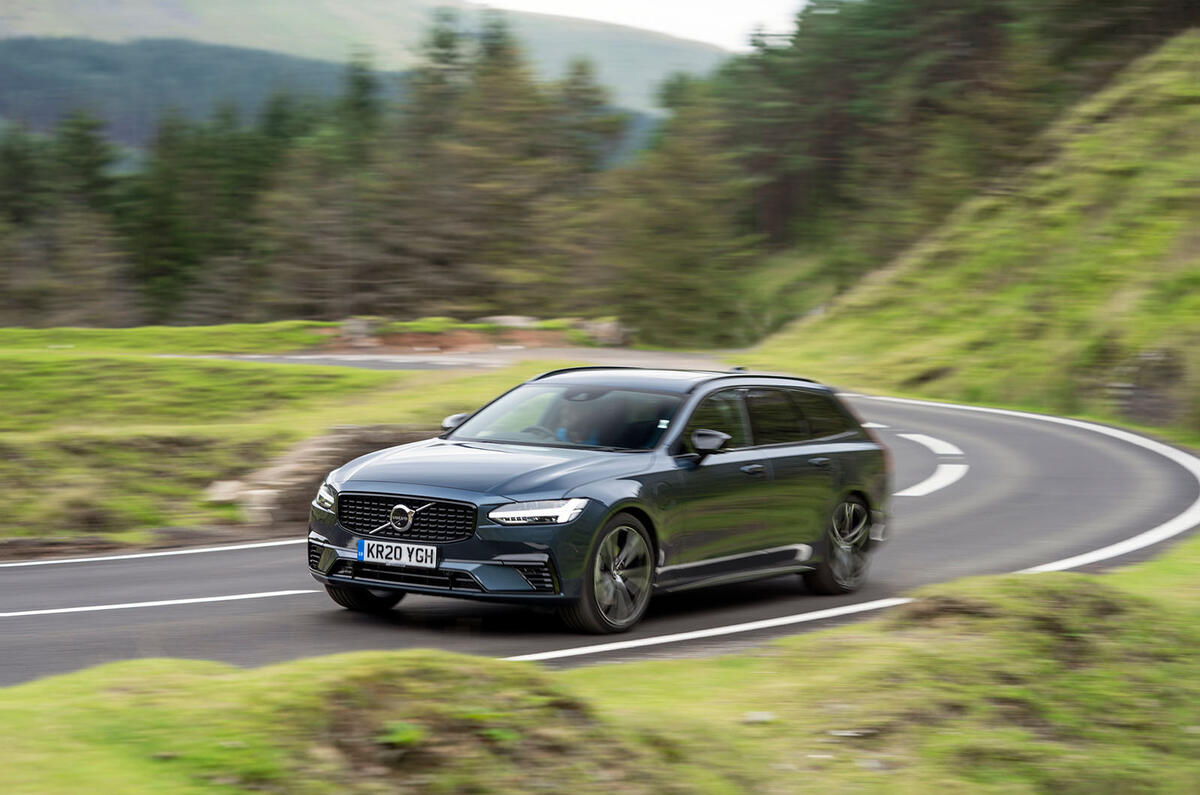 Volvo V90 Recharge T6 2020 UK first drive review - cornering front