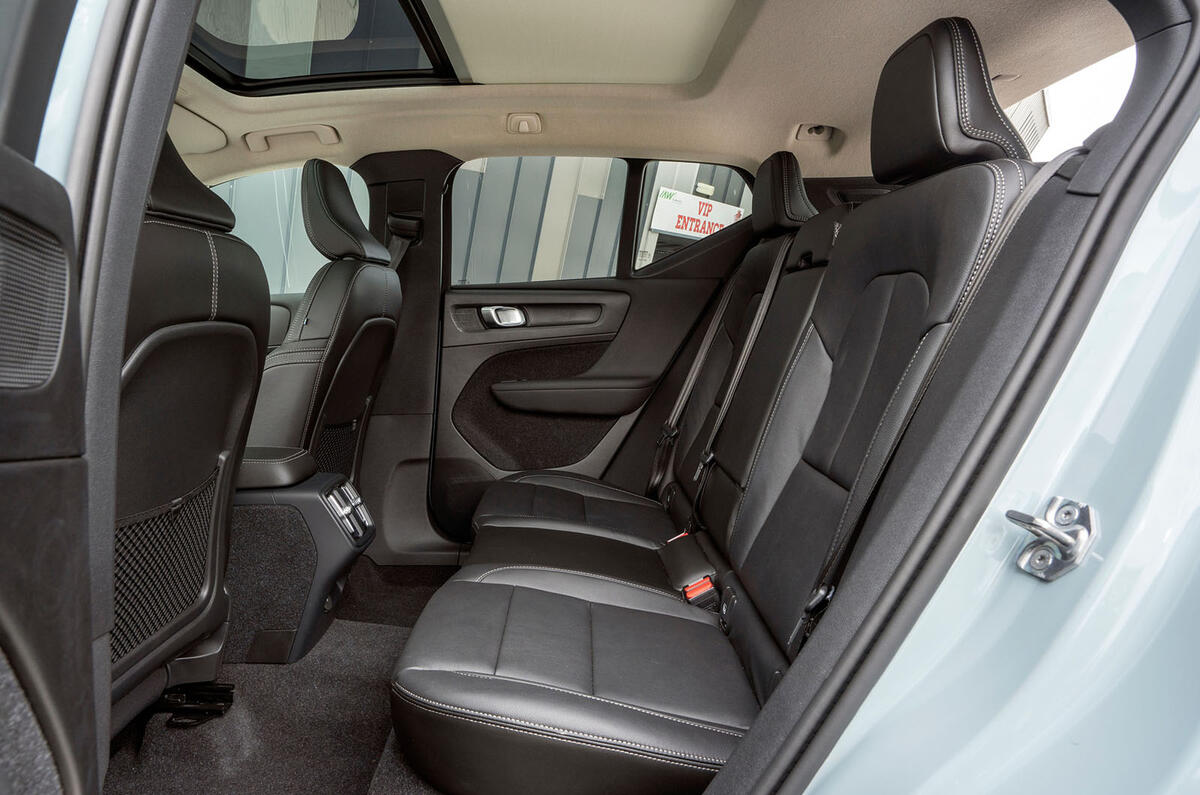 Volvo Xc40 T4 2018 Uk Review Autocar