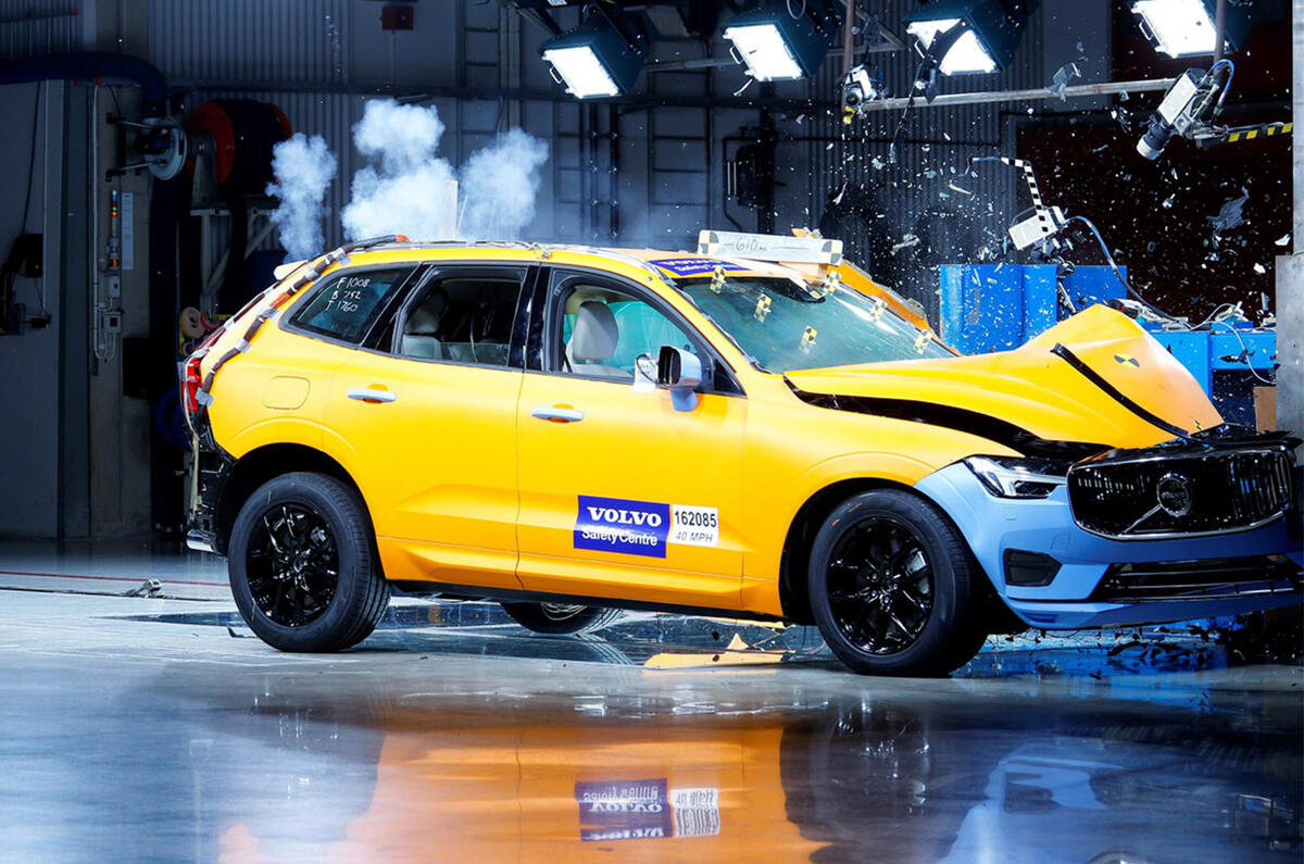 Volvo XC60 - crash tests