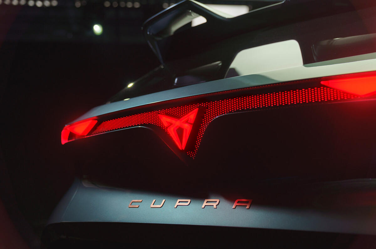 90 cupra urban rebel brakelight