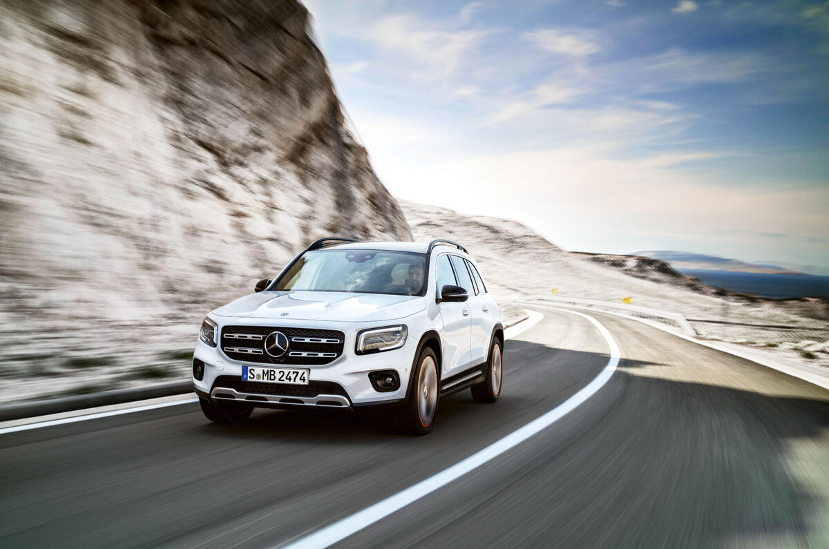 Mercedes-Benz GLB 2019 official reveal - cornering front