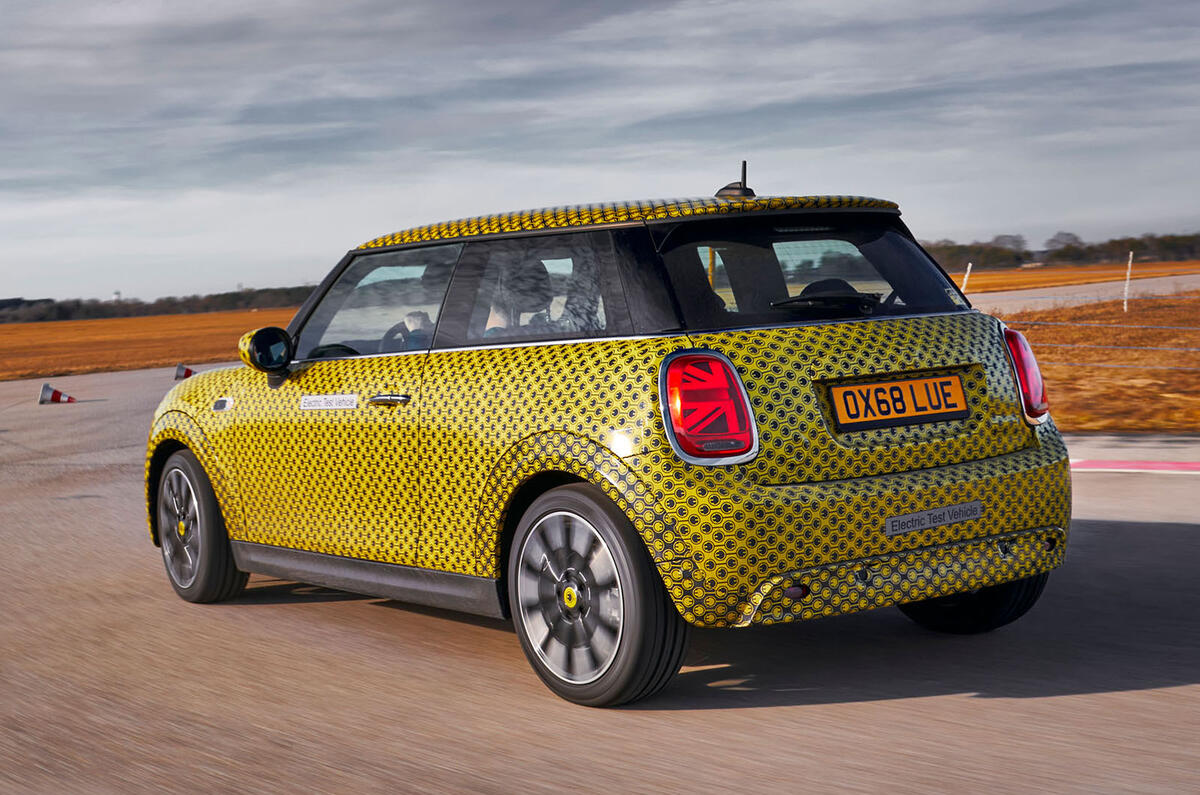 Mini Cooper Se 2019 Review First Drive Of Electric Mini
