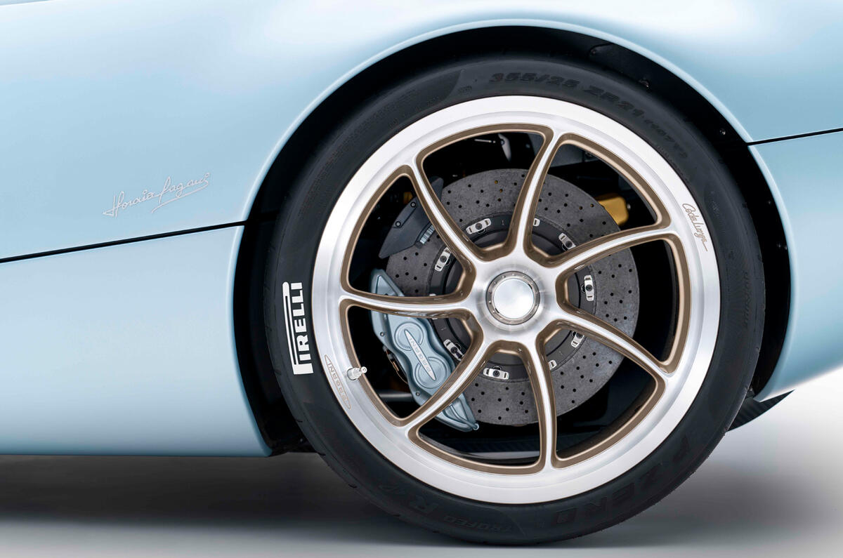 90 pagani huayra codalunga wheels