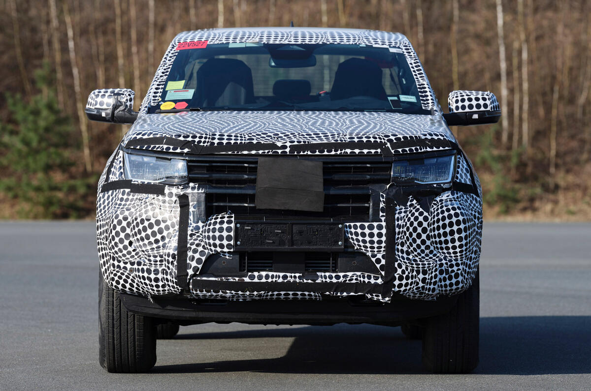 90 Volkswagen Amarok prototype action static nose