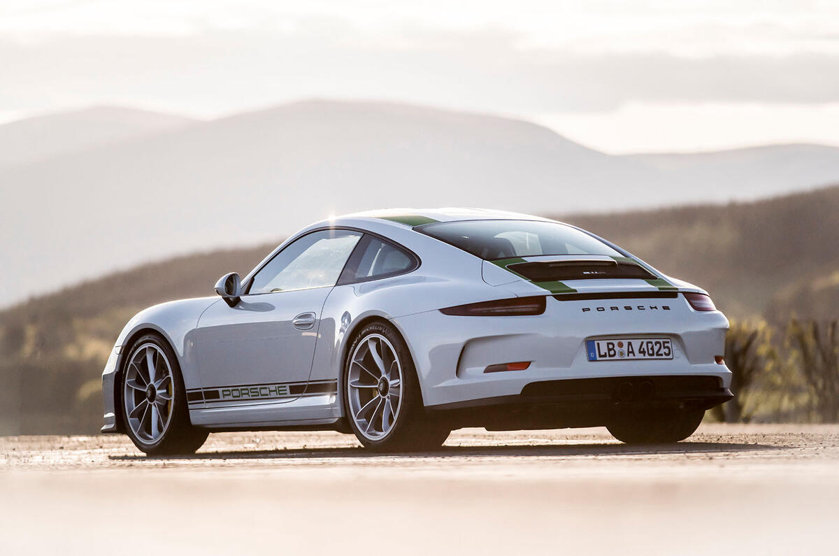 Porsche 911 R rear profile