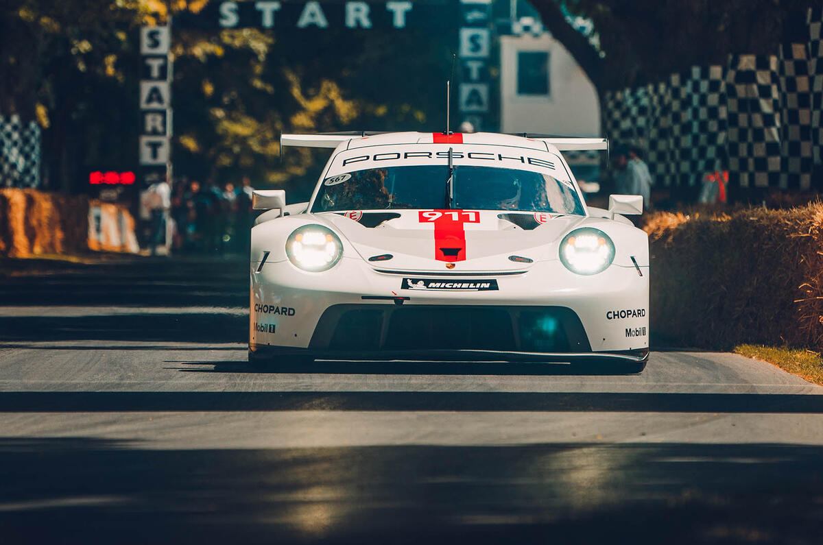 2019 Porsche 911 RSR on the Goodwood hillclimb