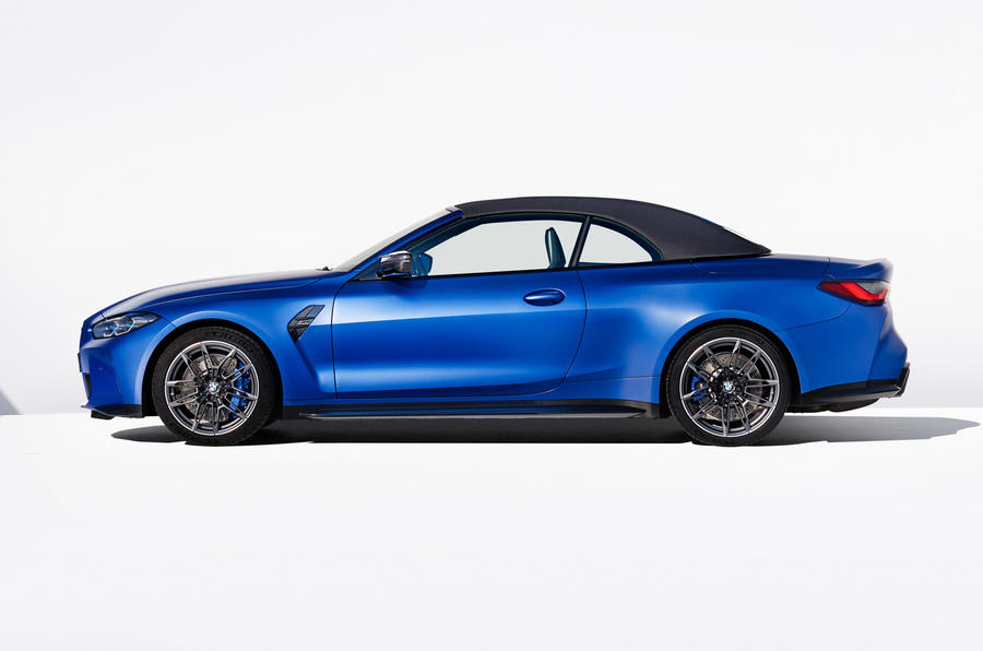 92 BMW M4 Convertible 2021 official reveal side roof up