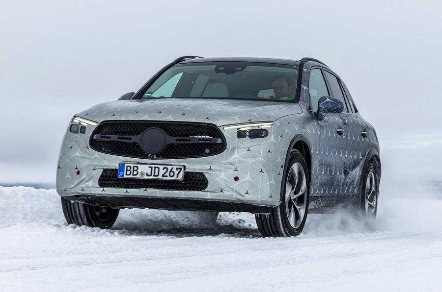 92 Mercedes GLC proto 2022 ice drive snow low