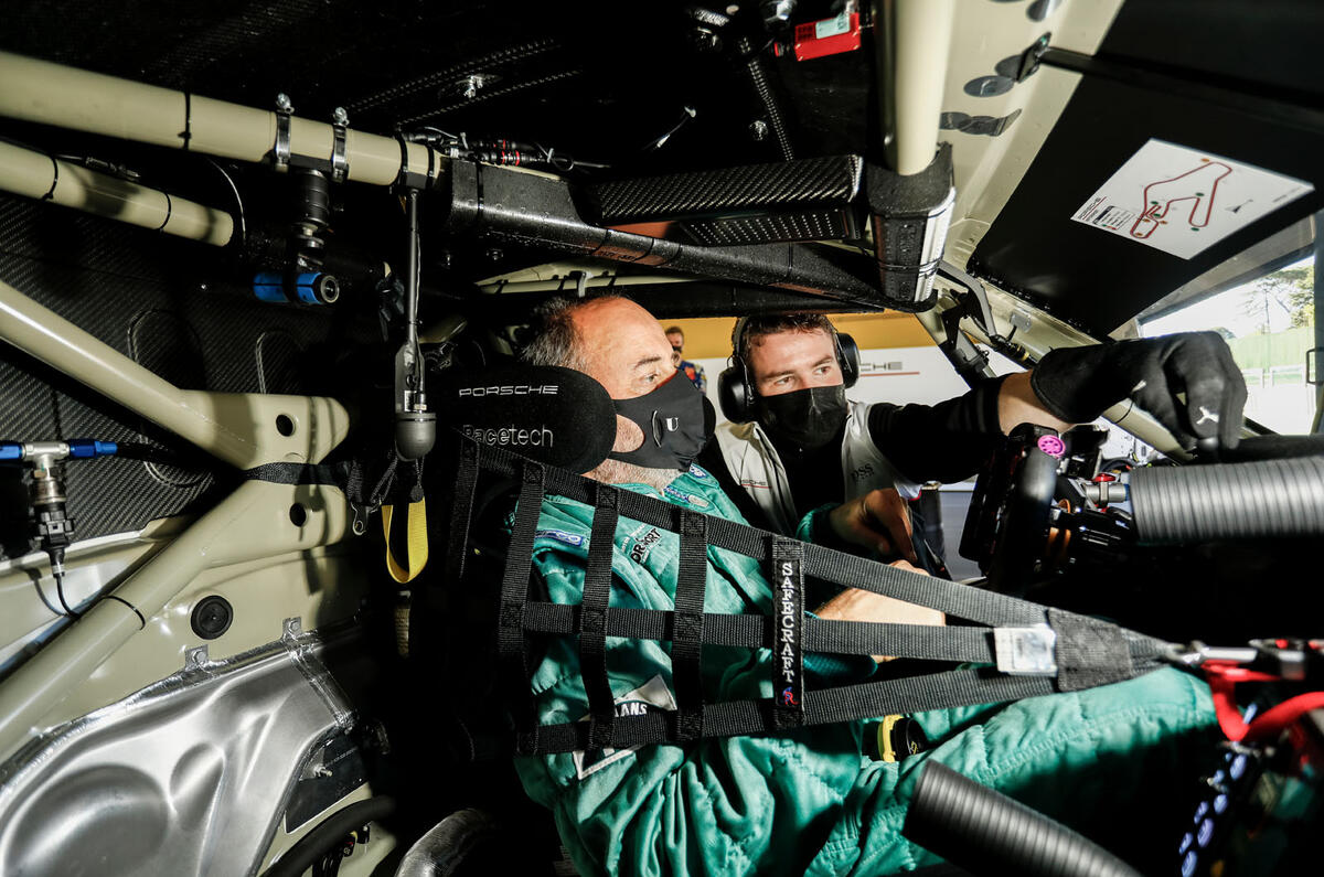 Porsche 911 RSR-19 drive - Andrew Frankel cabin