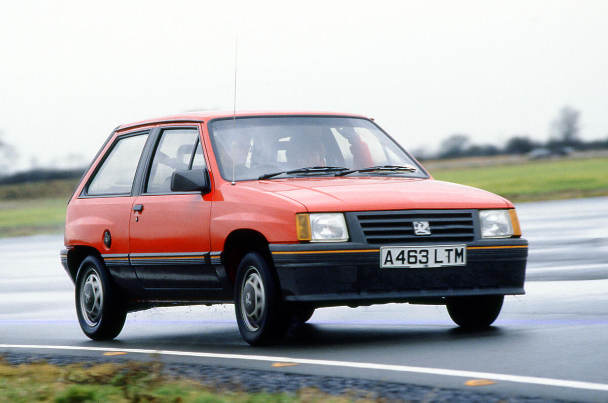 92 vauxhall nova front quarter