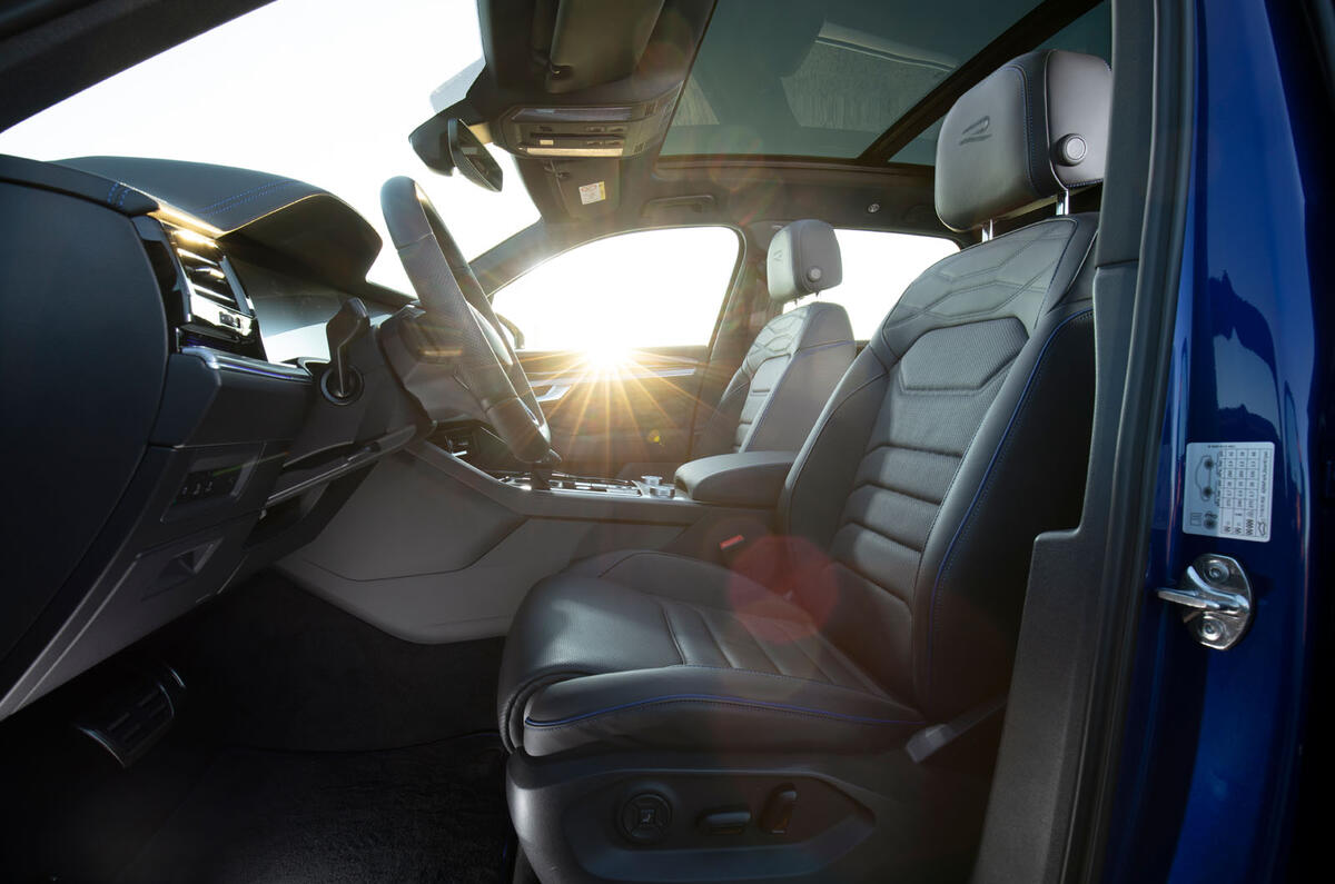 Volkswagen Touareg R 2020 official reveal images - cabin