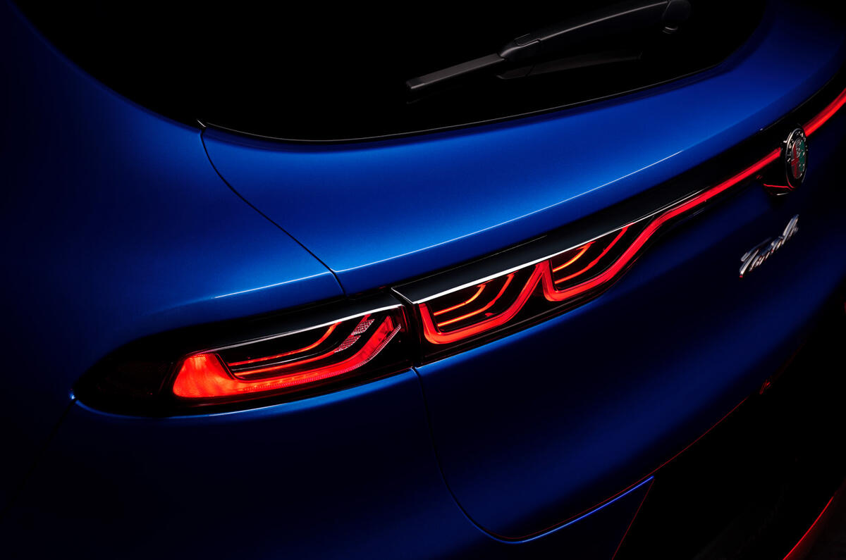 93 Alfa Romeo Tonale reveal 2022 rear lights