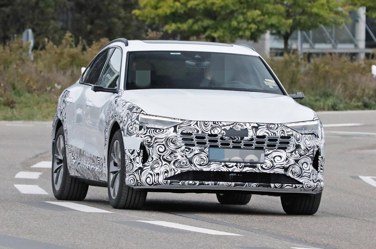 93 Audi E tron sportback 2022 facelift spies nose