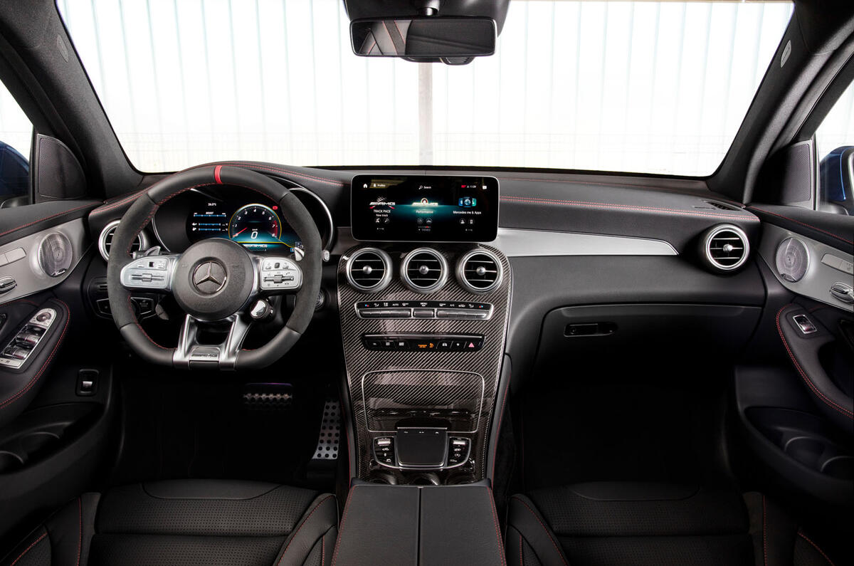 Mercedes-AMG GLC43 2019 official debut - dashboard