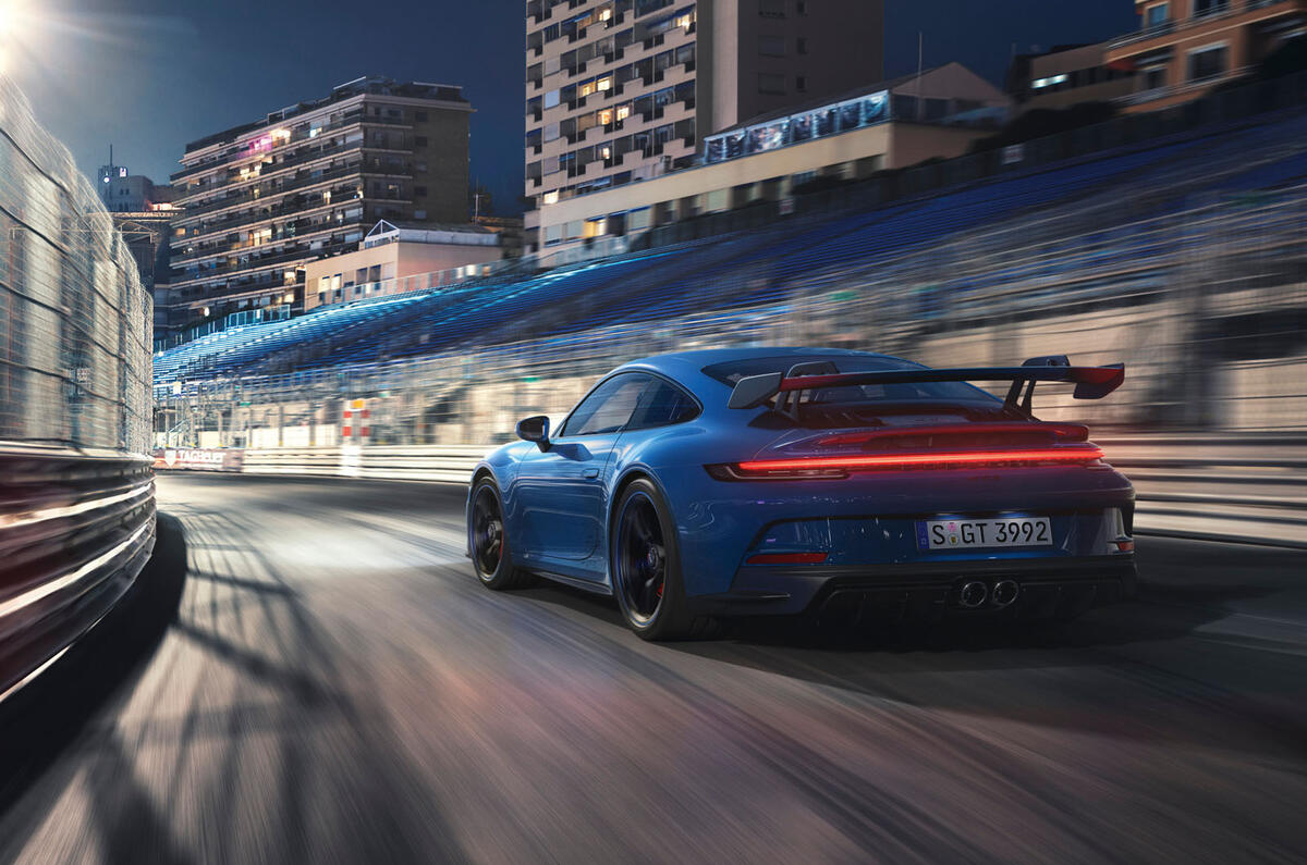 93 Porsche 911 GT3 2021 official images night rear