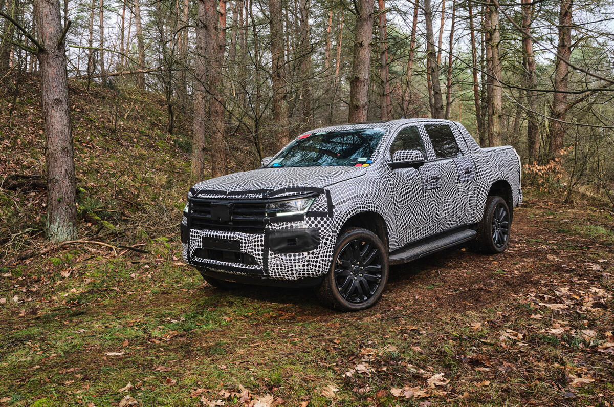 93 Volkswagen Amarok prototype action trail