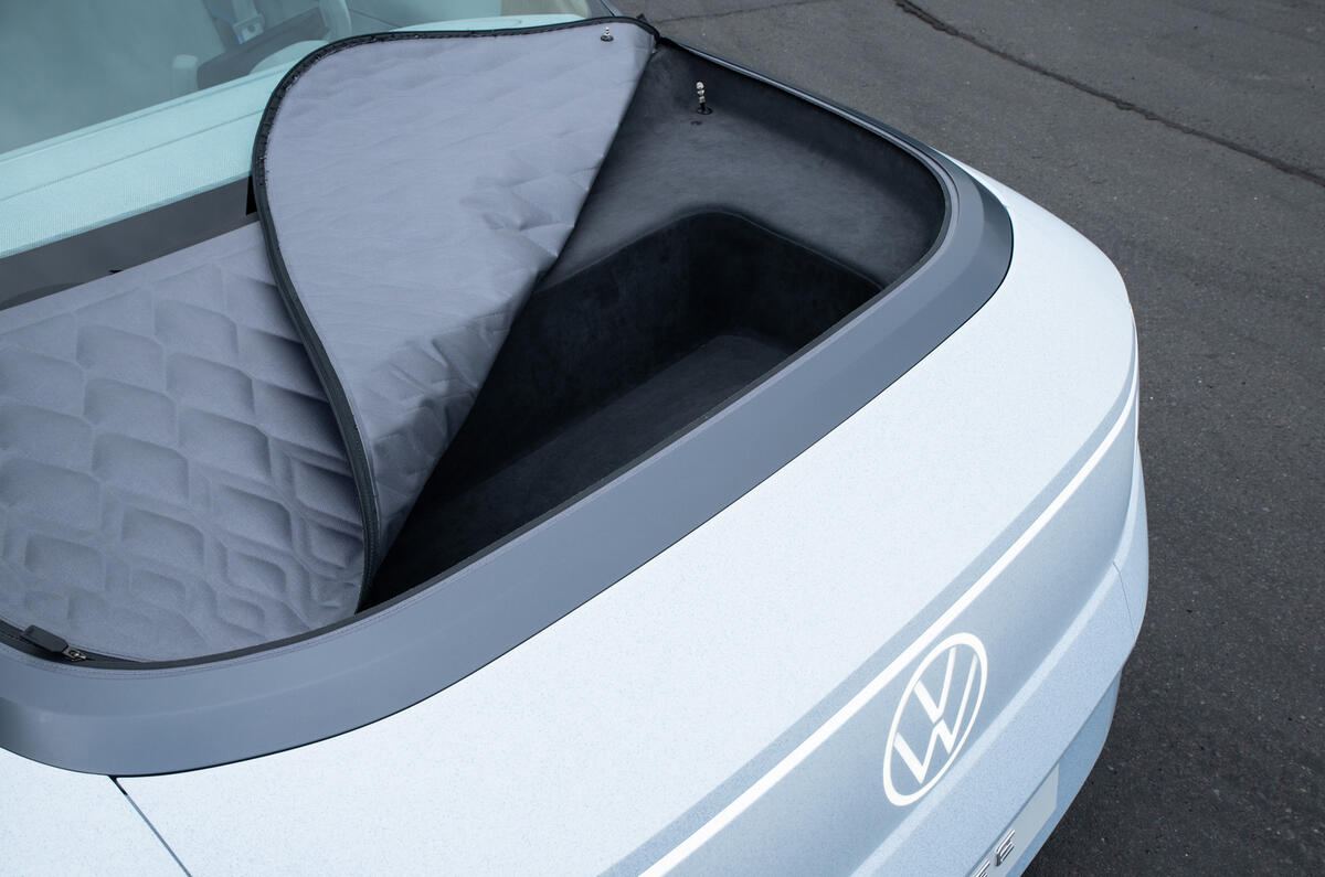 93 Volkswagen ID Life concept drive fabric froot