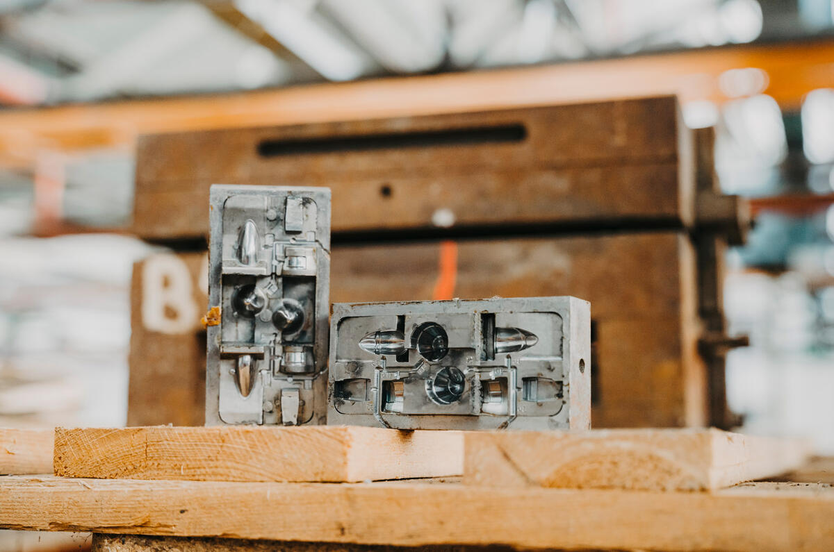 Let's stick together how Airfix builds its models Autocar