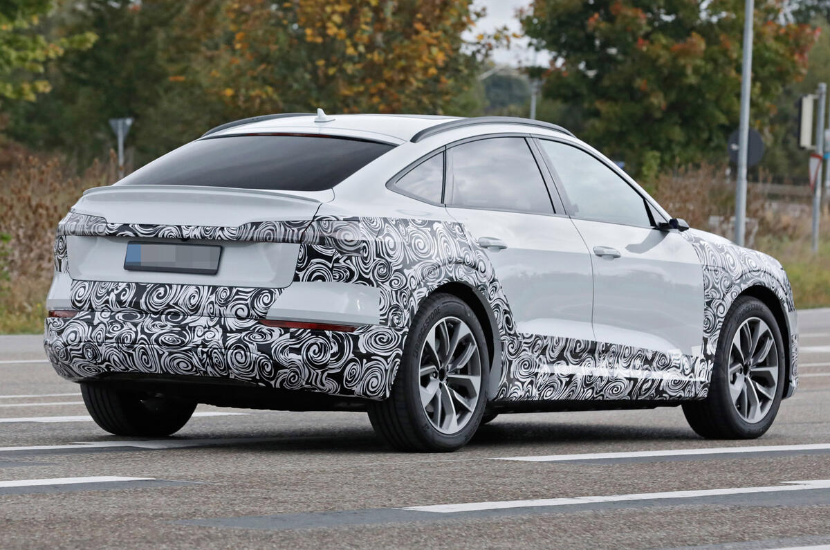 94 Audi E tron sportback 2022 facelift spies rear