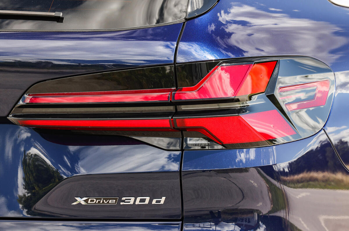 94 BMW X5 Facelift FD 2023 rear light