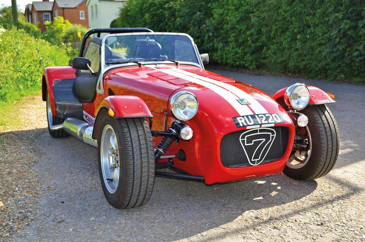 94 caterham seven front quarter