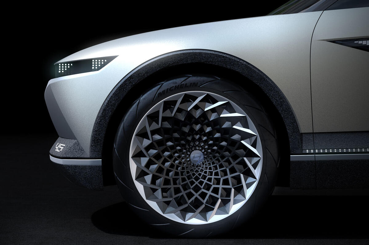 Hyundai 45 concept official reveal - alloy wheels