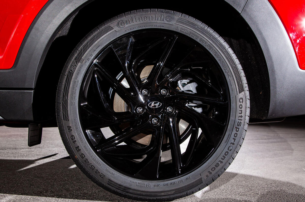 Hyundai Tucson N Line 2019 reveal - alloy wheels