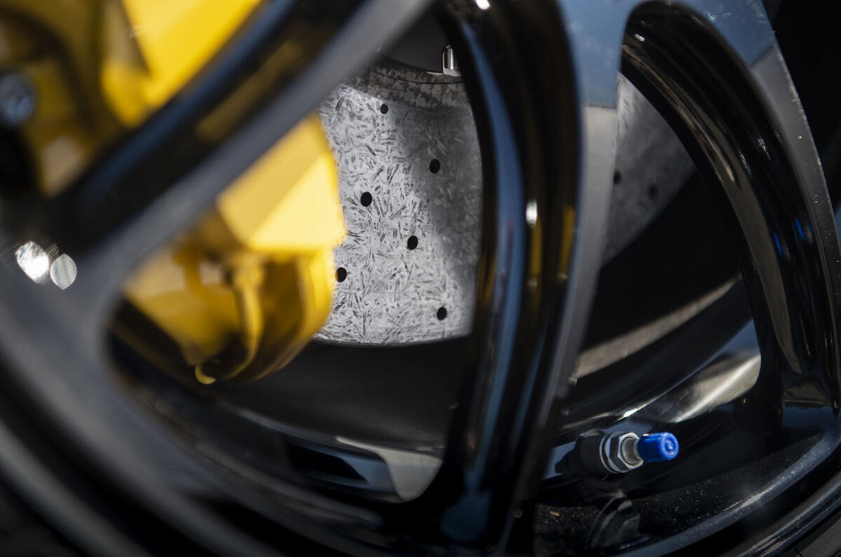 Nissan GT-R Nismo 2020 official reveal - brakes