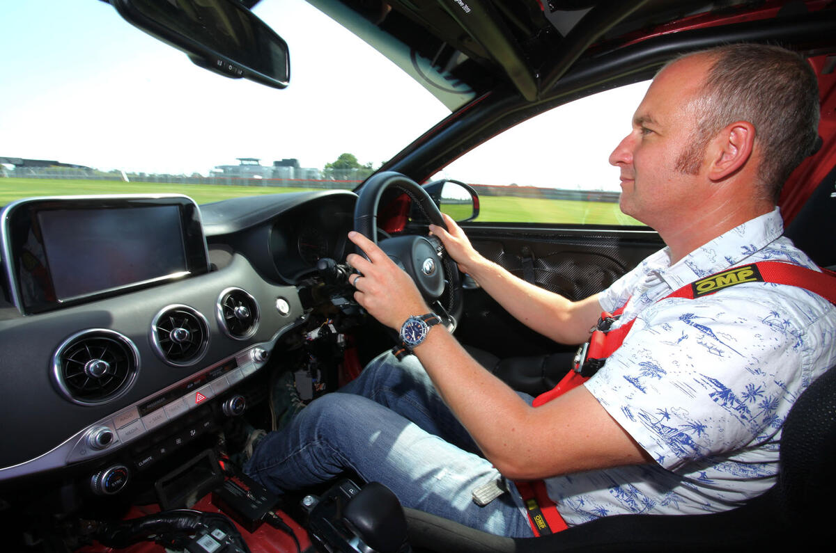 99 Kia Stinger GT420 racer - James Disdale driving