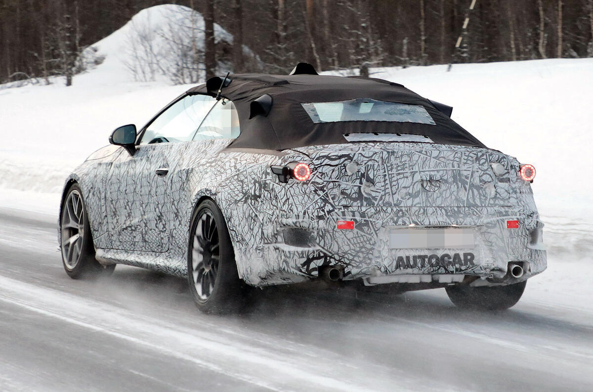 95 مرسدس CLE تصاویر جاسوسی 2022 ردیابی عقب