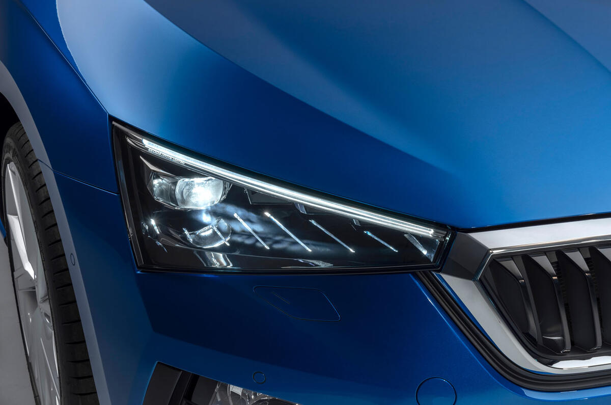 Skoda Scala 2019 official reveal - studio headlights