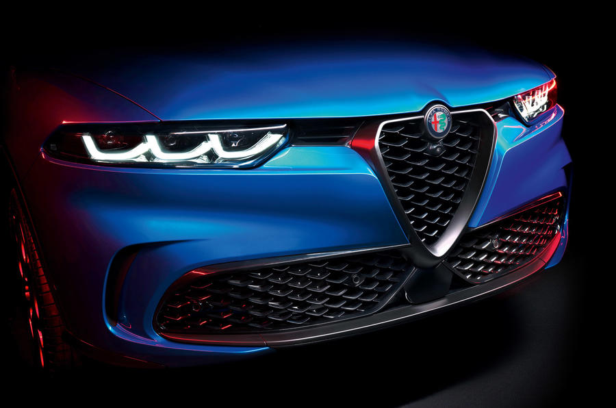 96 Alfa Romeo Tonale reveal 2022 nose